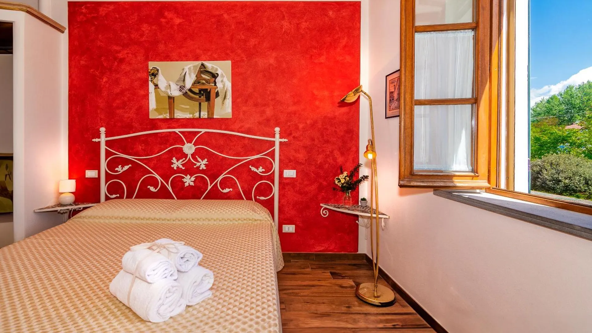 B&B Il Giardino Dei Poeti And Apartaments Lucca Bed & Breakfast
