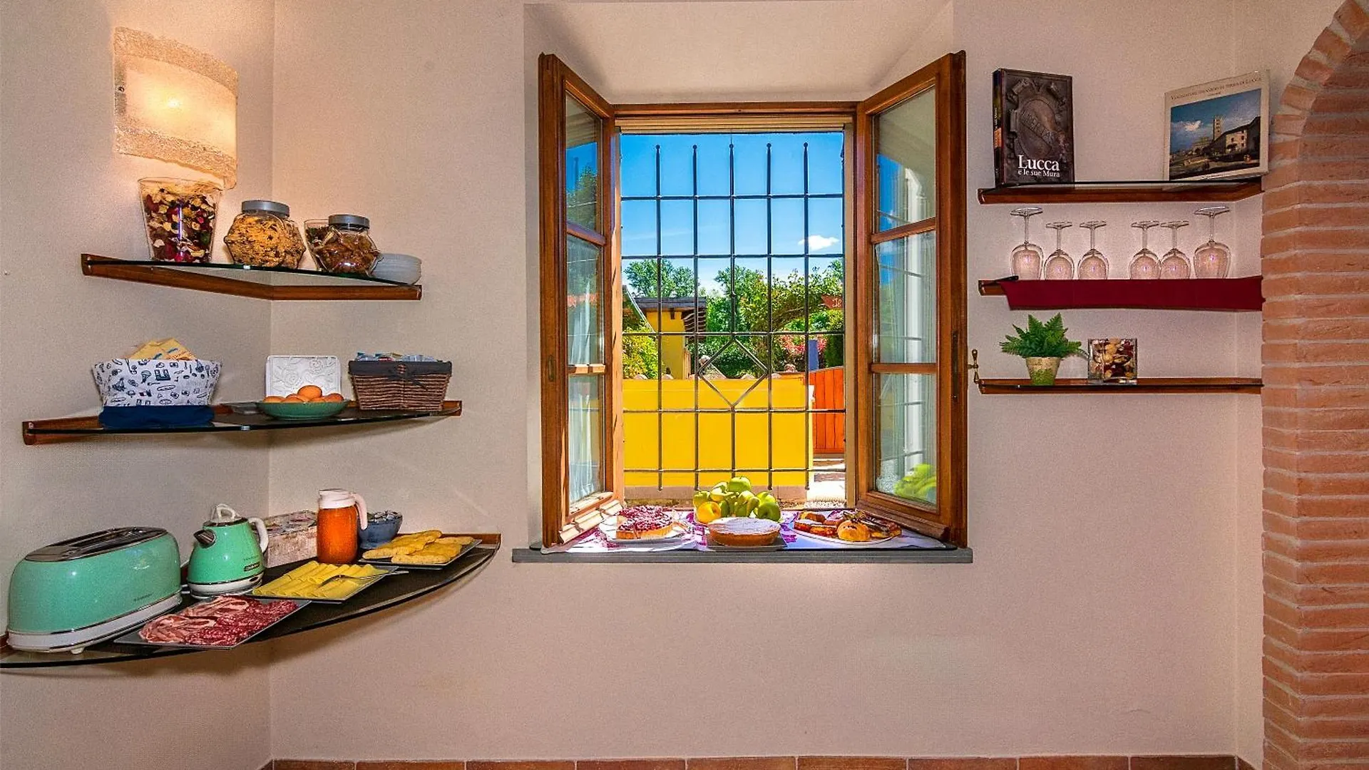 B&B Il Giardino Dei Poeti And Apartaments Lucca Italien