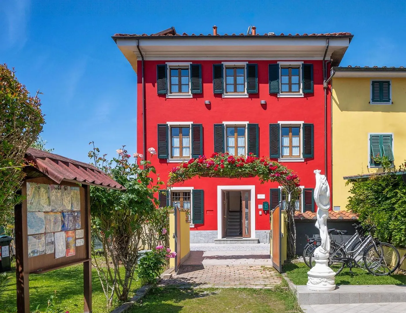 B&B Il Giardino Dei Poeti And Apartaments Lucca
