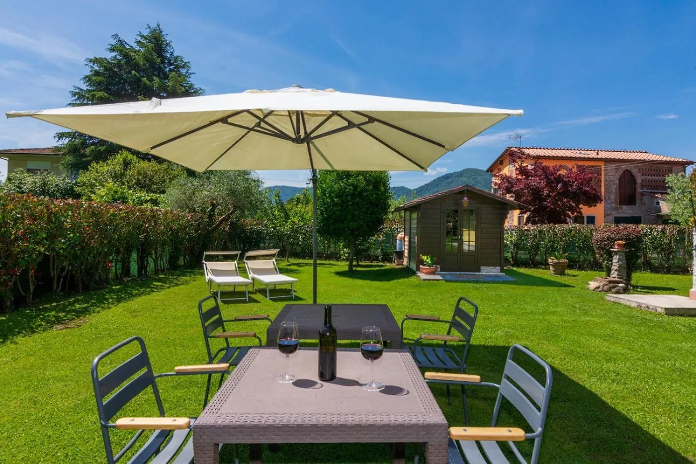 B&B Il Giardino Dei Poeti And Apartaments Lucca